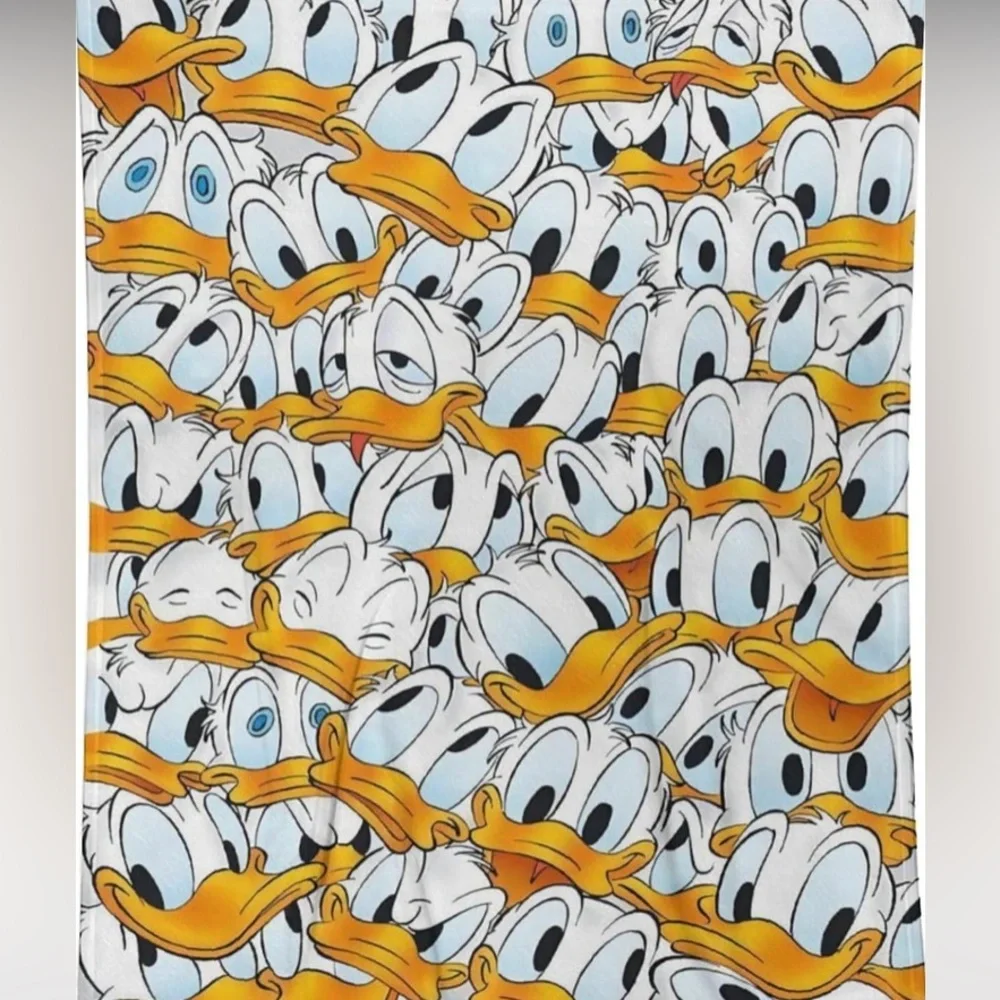 NEW Donald Duck Fleece Throw Blanket